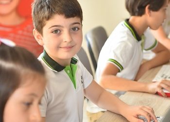 Vodafone’un “Bu Atıklar Kod Yazıyor” projesine Yemeksepeti’nden dayanak