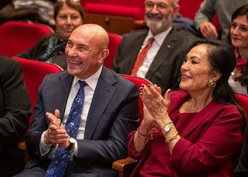 “Yeşilçam’ın Sultanı”nın kostümleri İzmir’de sergilenecek