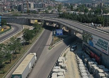 Yeşilova-Solaklar Kavşağında hummalı çalışma