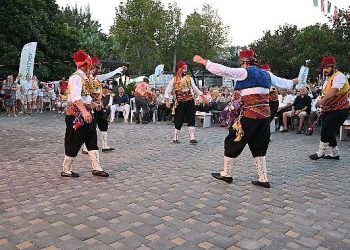 12. Kemer Yörük Şenliği renkli manzaralar oluşturdu