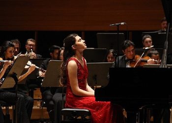 14 Yaşındaki genç piyanist İlyun Bürkev Almanya turnesine hazırlanıyor