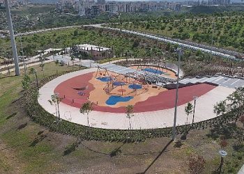 Açılmadan ikinci mükafatı aldı