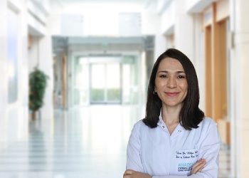 Akne Tedavisinde Altın İğne Prosedürü