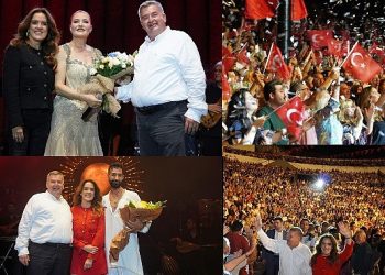 Çeşme ve Alaçatı’da Kurtuluş Coşkusu Candan Erçetin ve Tan Taşçı ile tepeye çıktı