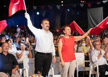 Dikili’de Zafer Bayramı Şenlik Coşkusuyla Kutlandı