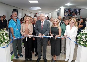 EÜ Diş Hekimliği Fakültesinde baştan sona yenilenen “Radyoloji Ünitesi” daha geniş alanda hizmet vermeye başladı