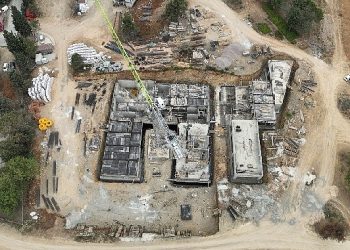 Gebze Manisiz Hayat Merkezi son hız devam