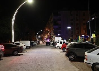 Gemlik’te O Sokak Işıl Işıl