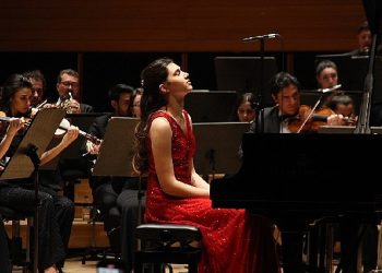 Genç Türk Piyanist İlyun Bürkev, Avrupa Sahnesinde Parlıyor