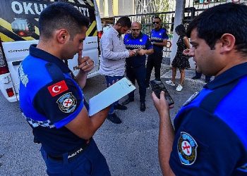İzmir Büyükşehir Belediyesi’nden okul servislerine kontrol