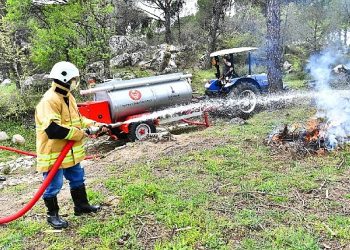 İzmir’de orman yangınlarıyla uğraşta büyük muvaffakiyet