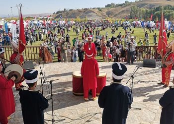 Konya Büyükşehir Malazgirt Zaferi’nin 952. Yıl Dönümü Coşkusuna Eşlik Ediyor