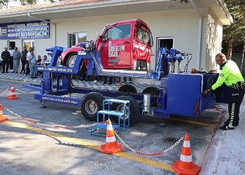 KOSKİ ve Vilayet Emniyet Müdürlüğü iş birliğinde KOSKİ sürücülerine hizmet içi eğitim