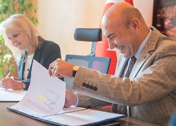 Narlıdere Metrosu için son kredi imzası da atıldı