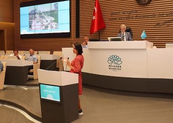 Nilüfer Belediyesi’nden üniversite öğrencilerine ulaşım takviyesi