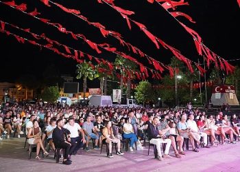 Şampiyonluk coşkusu Atapark’ta yaşandı