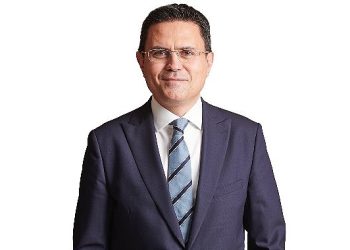 Türk Telekom’un “Dijital Türkiye: Yeni Bir Gelecek” temalı Faaliyet Raporu’na 3 ödül