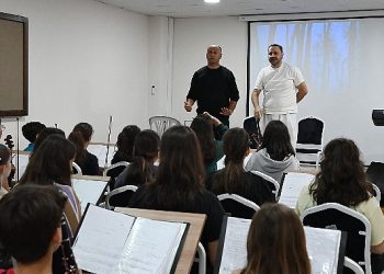 100 kişilik Kemer Belediyesi Cumhuriyet Orkestrası kutlamalara hazır