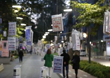 5 Bin Kitabı 5 Dakikada Topladılar