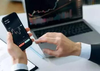 Borsanın dev holdinglerinden isim değişikliği