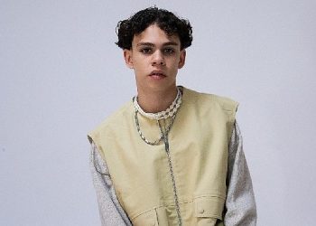 Alper Erözer’in Yeni Müziği “Yalan Hikaye” Dinleyicilerle Buluştu!