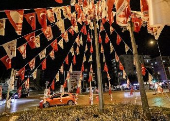 Bayraklı 100’üncü yıla hazır!