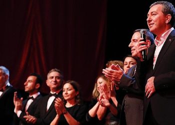 Bergama’da cumhuriyet bayramı kutlamaları başladı