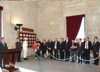 Borusanlılar’dan Cumhuriyetin 100. yılında Anıtkabir’e manalı ziyaret