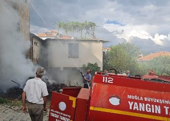 Büyükşehir Yangına Birinci Müdahale Tankerleri Vazifede