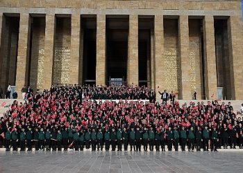 Darüşşafakalılar Ata’nın Huzurunda
