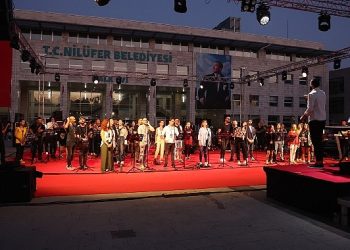 Dev Orkestradan Unutulmaz Cumhuriyet Konseri