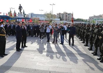 Edremit’te Cumhuriyet’in 100. Yılı coşkuyla kutlandı