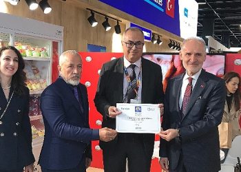 Ekici, Türk Peynirlerini ANUGA Fuarında Tanıttı