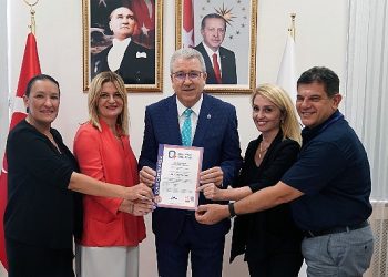 EÜ Diş Hekimliği Fakültesi dünya sıralamalarında birinci 300’de