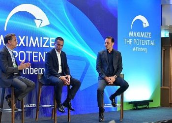 Finberg, “Get Together” etkinliğinde girişimcilerle buluştu