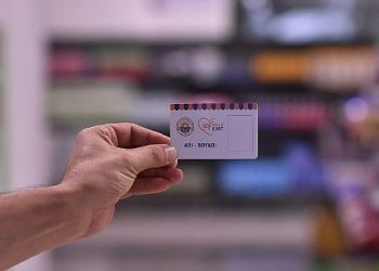 Gemlik’te Paranın Geçmediği Market, Muhtaçlık Sahiplerine 5 Milyon Kredilik Yardım Sağladı