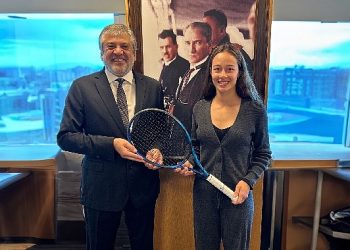 Globelink Ünimar, Başarılı Ulusal Tenisçi Zeynep Sönmez’e Sponsor Oldu