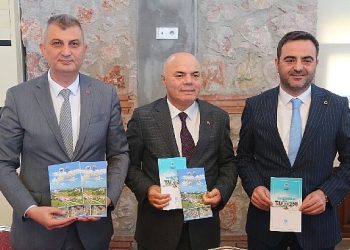 Gölcük ve Başiskele Turizm Rehberleri Tanıtıldı