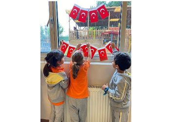 İELEV Okullarından 100. yıla yaraşır kutlama