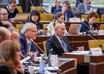 İzmir Büyükşehir Belediye Lideri Soyer Bölgeler Meclisi Başkanlığı’na aday