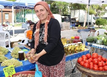 Karşıyaka’da Hem Üretici Hem Tüketici Kazanıyor