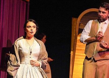 Lider Arda: “Kadınlar ayağa kalkın, Cumhuriyete sahip çıkın”