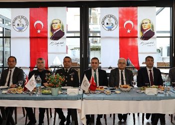 Lider Deveciler Muhtarlar ile Buluştu