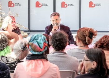 Lider Sandal bayan kursiyerlerle buluştu