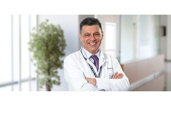 Masa başı çalışırken boyun ve omurga sıhhatini muhafazanın yolları