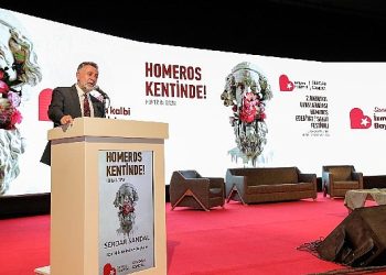 Memleketler arası Homeros Şenliği dolu dizgin devam ediyor