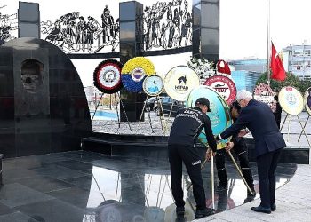 Nilüfer’de Cumhuriyet Bayramı kutlamalarının birinci adresi Atatürk Anıtı