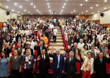 Rektör Prof. Dr. Budak, Oryantasyon Programlarıyla Yeni Egelilere “Merhaba” Diyor