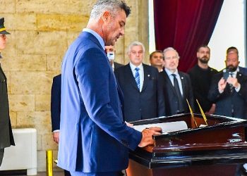 Saran Group Cumhuriyetin 100. YIılında Atatürk’ün Huzurunda