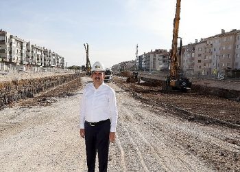 “Şehir Hastanesi Önündeki Köprülü Kavşağı Bahar Aylarından Evvel Tamamlayacağız”